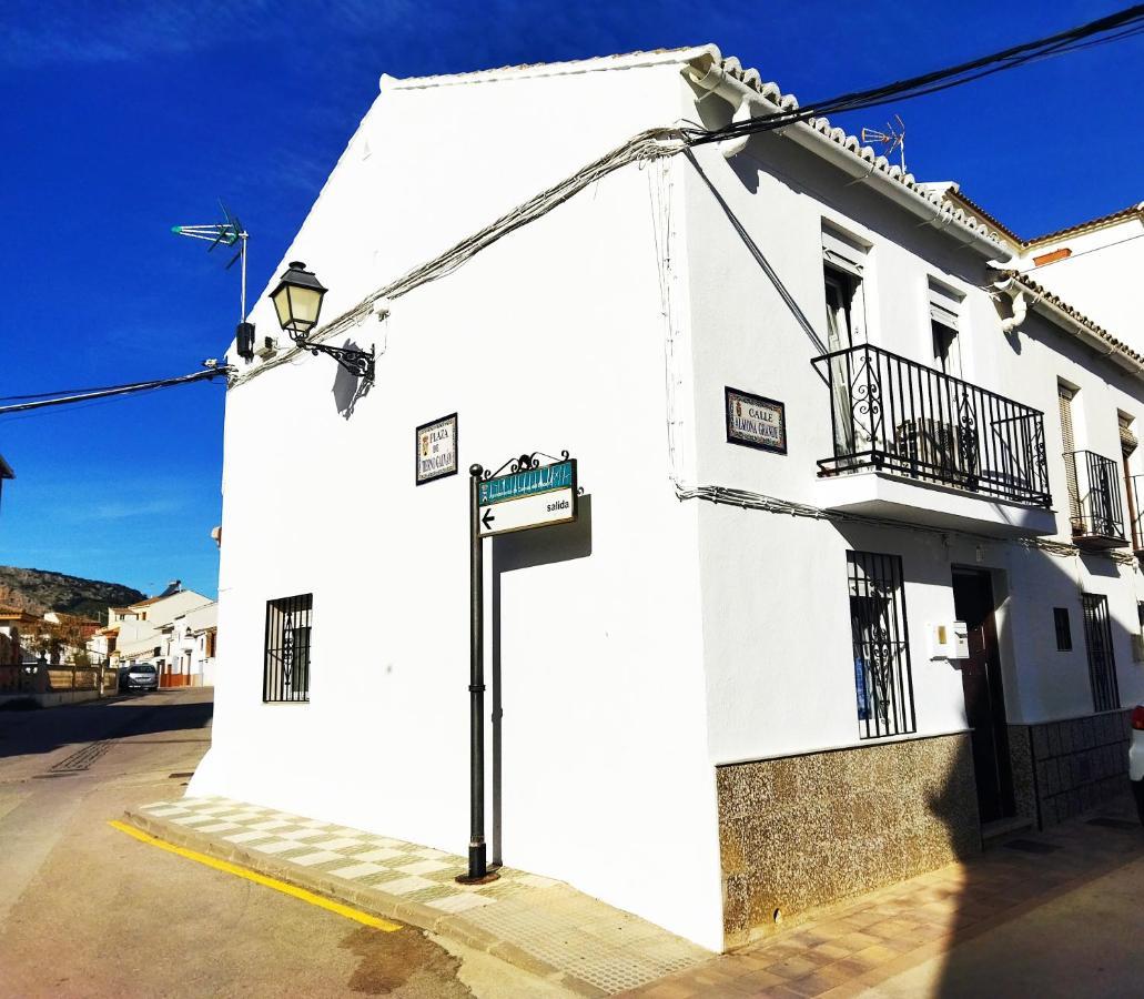 Casa Blanca * Cuevas del Becerro
